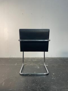 Ludwig Mies Van Der Rohe Brno chair with tubular steel frame by Ludwig Mies Van Der Rohe for Knoll - 3945359