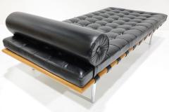 Ludwig Mies Van Der Rohe Mies van der Rohe for Knoll Barcelona Daybed Couch in Black Leather - 3880320