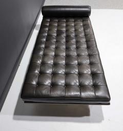 Ludwig Mies Van Der Rohe Mies van der Rohe for Knoll Barcelona Daybed in Black Leather - 2008038