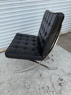Ludwig Mies Van Der Rohe Mies van der Rohe for Knoll Black Tufted Leather Barcelona Chair - 4232288