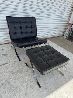 Ludwig Mies Van Der Rohe Mies van der Rohe for Knoll Black Tufted Leather Barcelona Chair and Ottoman - 4232277