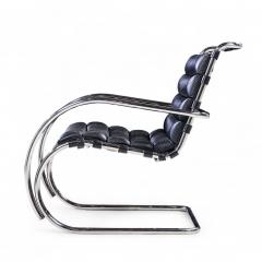 Ludwig Mies Van Der Rohe Mies van der Rohe for Knoll MR Mid Century Black Leather Lounge Chairs Pair - 4357131