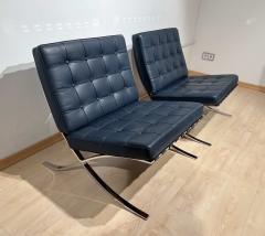 Ludwig Mies Van Der Rohe Pair of 1970s Barcelona Lounge Chairs by Mies van der Rohe in Blue Leather - 3086358