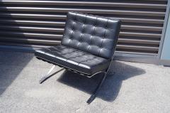 Ludwig Mies Van Der Rohe Pair of Black Leather Barcelona Chairs by Mies van der Rohe for Knoll - 576955