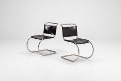 Ludwig Mies Van Der Rohe Pair of Ludwig Mies van der Rohe for Knoll MR10 Chairs 1970 c  - 4634884