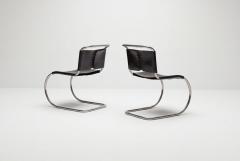 Ludwig Mies Van Der Rohe Pair of Ludwig Mies van der Rohe for Knoll MR10 Chairs 1970 c  - 4634889