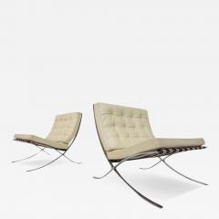 Ludwig Mies Van Der Rohe Pair of Off White Leather Barcelona Chairs by Mies Van Der Rohe for Knoll - 3469016