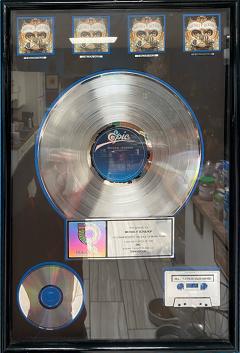 MICHAEL JACKSON DANGEROUS PLATINUM RECORD AWARD - 1932956