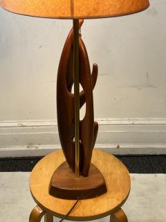 MID CENTURY ABSTRACT SCULPTURAL WOOD LAMP - 2901284
