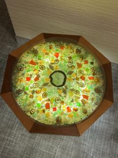 MID CENTURY QUARTZ AND SHELL ILLUMINATED RESIN TOP TABLE - 2992807