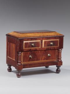 MINIATURE CHEST - 4002851