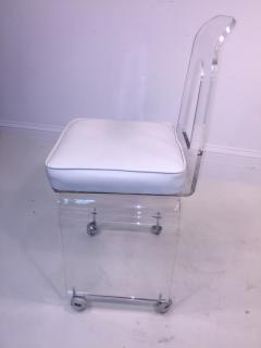 MOD LUCITE SWIVEL STOOL - 749590