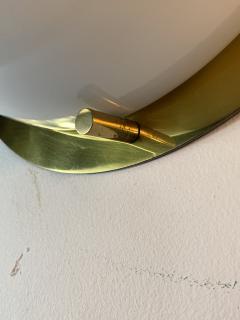 MODERN PAIR OF WHITE GLASS AND BRASS SCONCES - 1307917