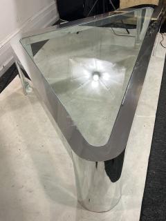 MODERNIST CHROME AND GLASS TRIANGULAR COFFEE TABLE - 3393904