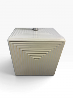 MODERNIST RECTANGULAR COCENTRIC DESIGN WHITE CERAMIC LAMPS - 4779386