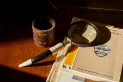 Magnifying Glass in Mother of Pearl and Solid Wood 1920s - 4394991