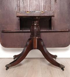 Mahogany Breakfast Table England circa 1810 - 3736194