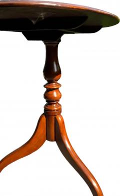 Mahogany Cross banded Tripod table - 3761185