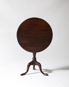 Mahogany Tilt Top Round Table England 19th C - 4210198