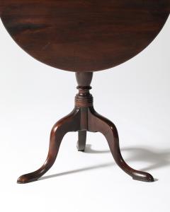 Mahogany Tilt Top Round Table England 19th C - 4210199