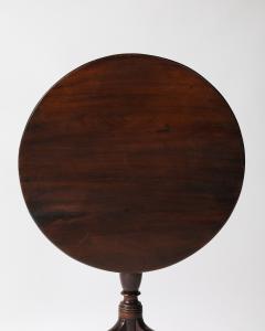 Mahogany Tilt Top Round Table England 19th C - 4210200