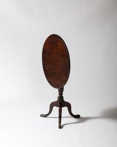 Mahogany Tilt Top Round Table England 19th C - 4210201
