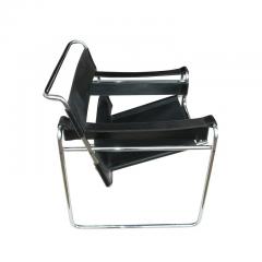 Marcel Breuer Pair of Black Leather Wassily Chairs by Marcel Breuer - 2525892