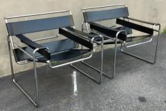 Marcel Breuer Pair of Signed Marcel Breuer Wassily Lounge Chairs Stendig Made in Finland 1970s - 3165464