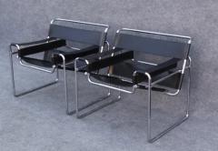 Marcel Breuer Pair of Signed Marcel Breuer Wassily Lounge Chairs Stendig Made in Italy 1960s - 3511347