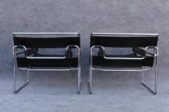 Marcel Breuer Pair of Signed Marcel Breuer Wassily Lounge Chairs Stendig Made in Italy 1960s - 3511450