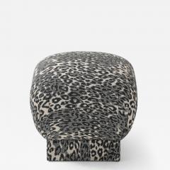 Marge Carson Marge Carson Bergamo Leopard Pouf - 4229873