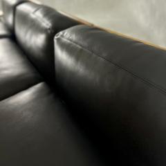 Mario Bellini Late 20th Century Black Leather Walnut Pianura Sectional Sofa by Mario Bellini - 3600421