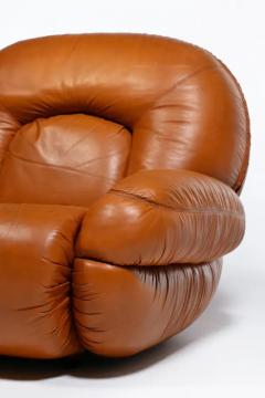 Mario Bellini Post Modern Italian Leather Lounge Chairs in Butterscotch Carmel Leather c 1980 - 3920243