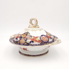 Masons Ironstone Fence and Vase Covered Vegetable Dish England Circa 1830s  - 3691030
