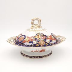 Masons Ironstone Fence and Vase Covered Vegetable Dish England Circa 1830s  - 3691032