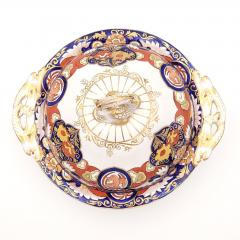 Masons Ironstone Fence and Vase Covered Vegetable Dish England Circa 1830s  - 3691039
