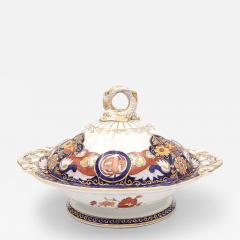 Masons Ironstone Fence and Vase Covered Vegetable Dish England Circa 1830s  - 3697306
