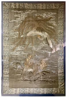 Massive Japanese Embroidery Tapestry Display Box Meiji Period - 2389016