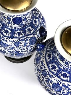 Massive Pair of Chinese Blue White Urn form Lamps - 4521273