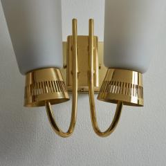 Mauri Almari Pair of 1950s Mauri Almari Model EY60 Brass Glass Double Sconces for Itsu - 3367098