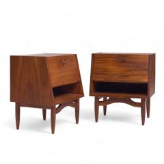 Merton Gershun Merton Gershun for American of Martinsville Walnut and Brass Nightstands Pair - 4244706
