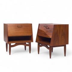 Merton Gershun Merton Gershun for American of Martinsville Walnut and Brass Nightstands Pair - 4244725