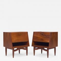 Merton Gershun Merton Gershun for American of Martinsville Walnut and Brass Nightstands Pair - 4247184