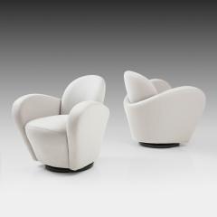 Michael Wolk Pair of Swivel Lounge Chairs in Light Gray Ultrasuede by Michael Wolk - 2550791