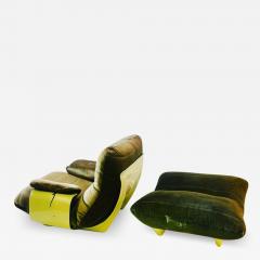 Michel Ducaroy MODERNIST PERSPEX CHAIR AND OTTOMAN BY MICHEL DUCAROY - 2163172