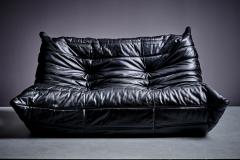 Michel Ducaroy Set of 2 Seater and 3 Seater Togo in black leather designed by Michel Ducaroy - 3806024