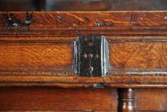 Mid 18thc Welsh oak cwpwrdd tridarn of superb patina - 4787628