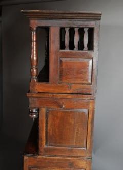 Mid 18thc Welsh oak cwpwrdd tridarn of superb patina - 4787630