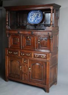 Mid 18thc Welsh oak cwpwrdd tridarn of superb patina - 4787634
