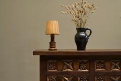 Mid Century Accent Table Lamp in Solid Oak and Patinated Brass with Raffia Shade - 4526528